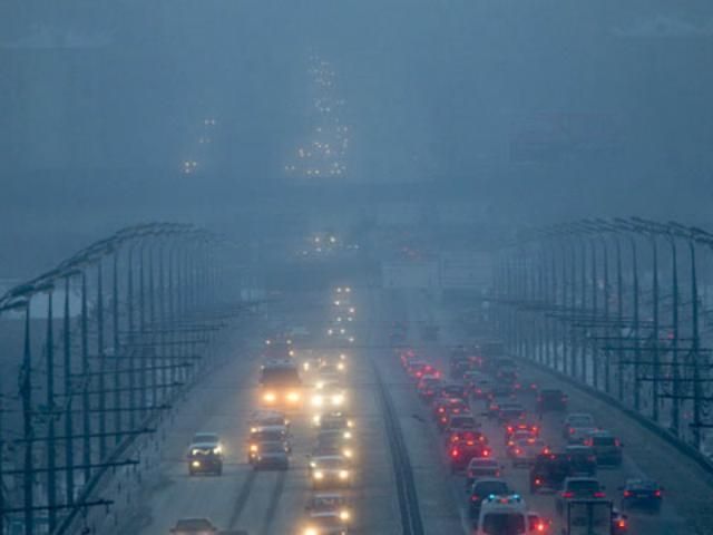 Сьогодні в Україні туман, а на дорогах - ожеледиця 