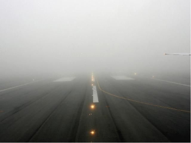 Одесский аэропорт работает с перебоями из-за густого тумана Одесский аэропорт работает с перебоями из-за густого тумана