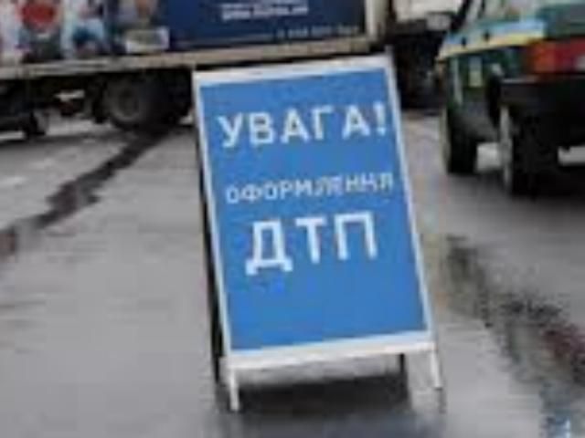 На Полтавщине столкнулись грузовики: есть жертвы На Полтавщине столкнулись грузовики: есть жертвы