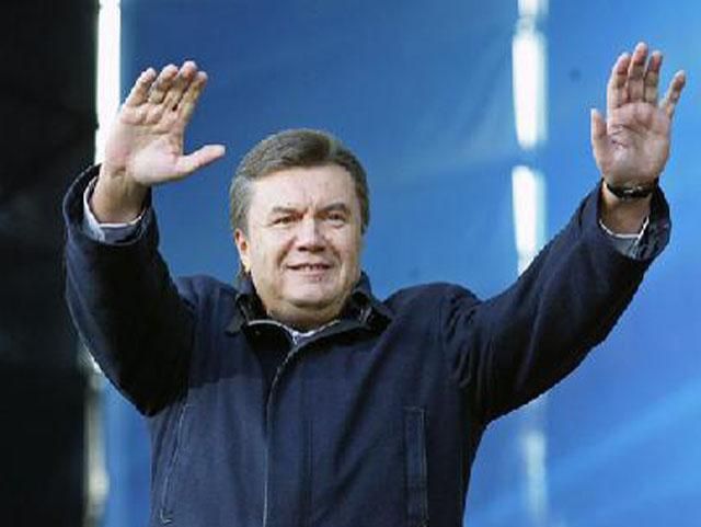 Янукович змінив послів України в Іраку, Албанії та Катарі