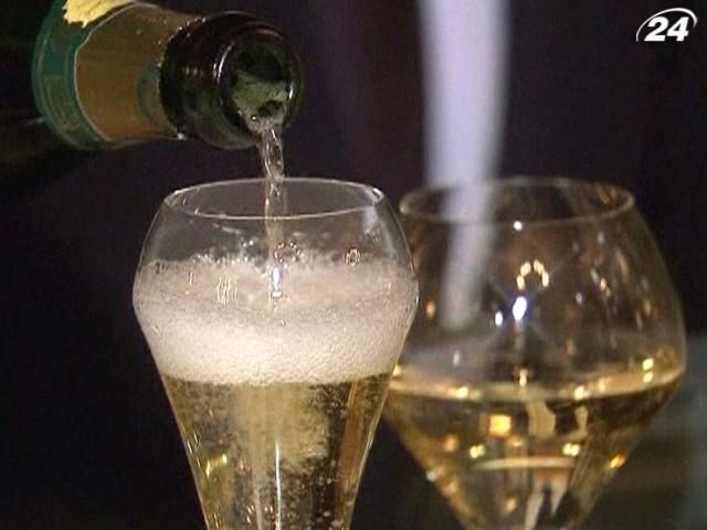 Статистика: Європейці почали споживати менше шампанського