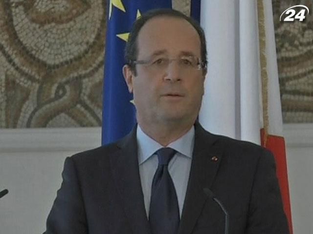 Французи вважають, що політика Олланда гірша за політику Саркозі
