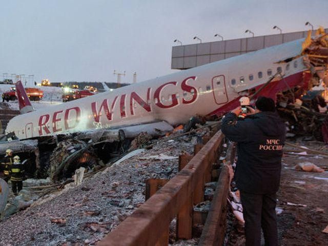 Опознаны тела всех погибших в аварии российского самолета Ту-204