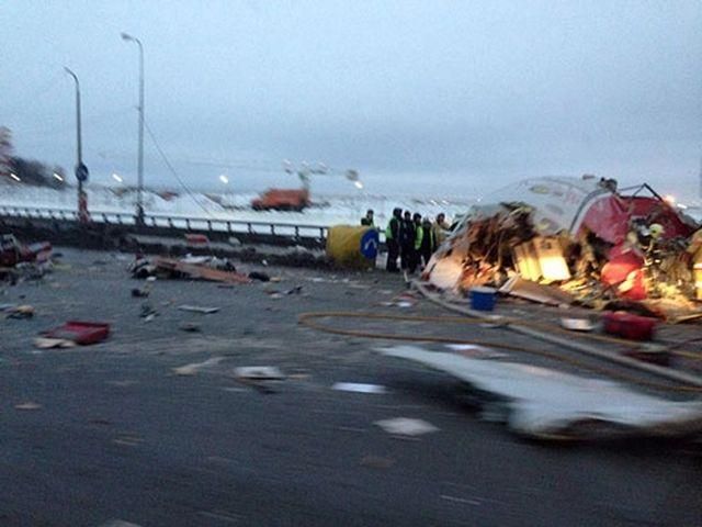 Жертвами авіакатастрофи у Внуково стали вже 5 людей Жертвами авіакатастрофи у Внуково стали вже 5 людей