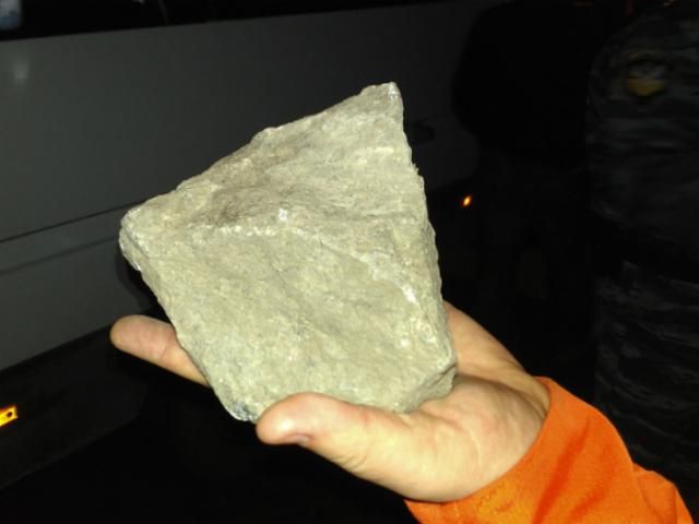 Віце-прем'єра Іраку закидали камінням Віце-прем'єра Іраку закидали камінням