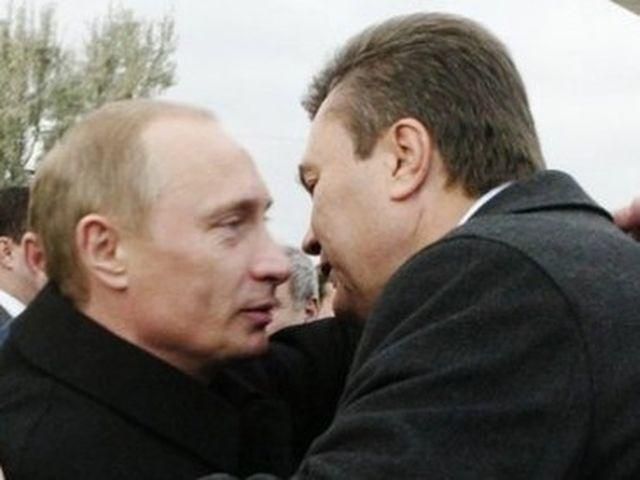 Вітаючи Януковича з Новим роком, Путін згадав про розширення політдіалогу