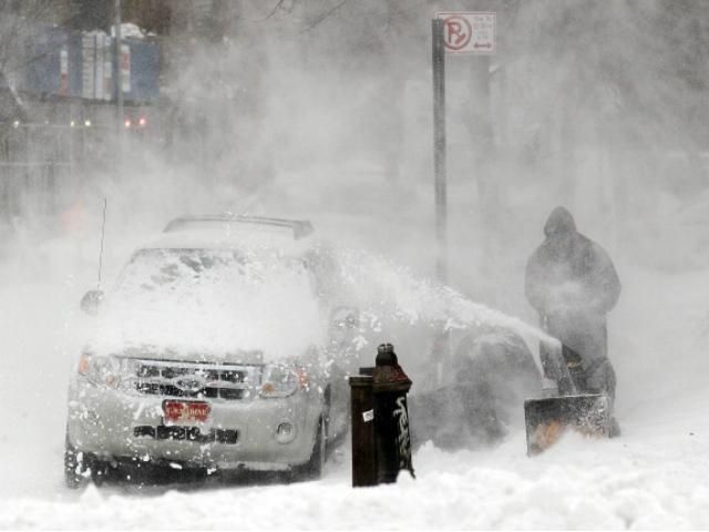 Снегопады и метели еще бушуют в США Снегопады и метели еще бушуют в США