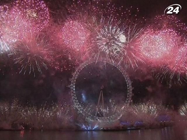 Світ грандіозними шоу зустрів 2013 рік Світ грандіозними шоу зустрів 2013 рік