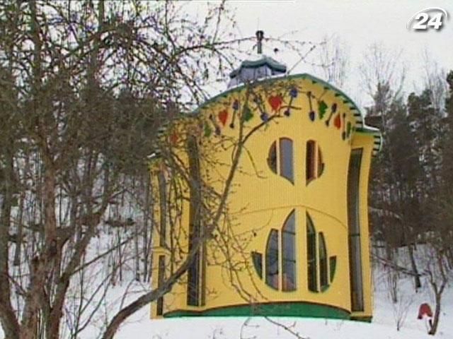 Лиственный дом - смесь детского вида и взрослого дизайна Лиственный дом - смесь детского вида и взрослого дизайна