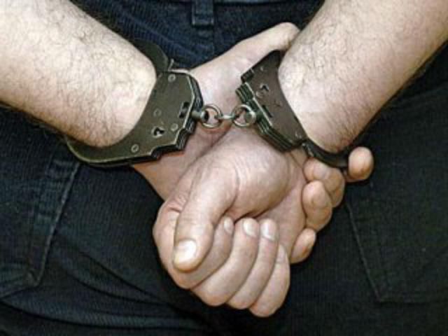 Водитель, въехавший в толпу в Ивано-Франковске: мой автомобиль люди забросали бутылками Водитель, въехавший в толпу в Ивано-Франковске: мой автомобиль люди забросали бутылками