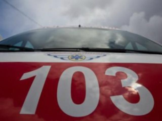 В Крыму столкнулись 2 легковушки: пострадали 6 человек В Крыму столкнулись 2 легковушки: пострадали 6 человек