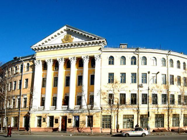 Могилянка будет судиться с ведомством Табачника Могилянка будет судиться с ведомством Табачника