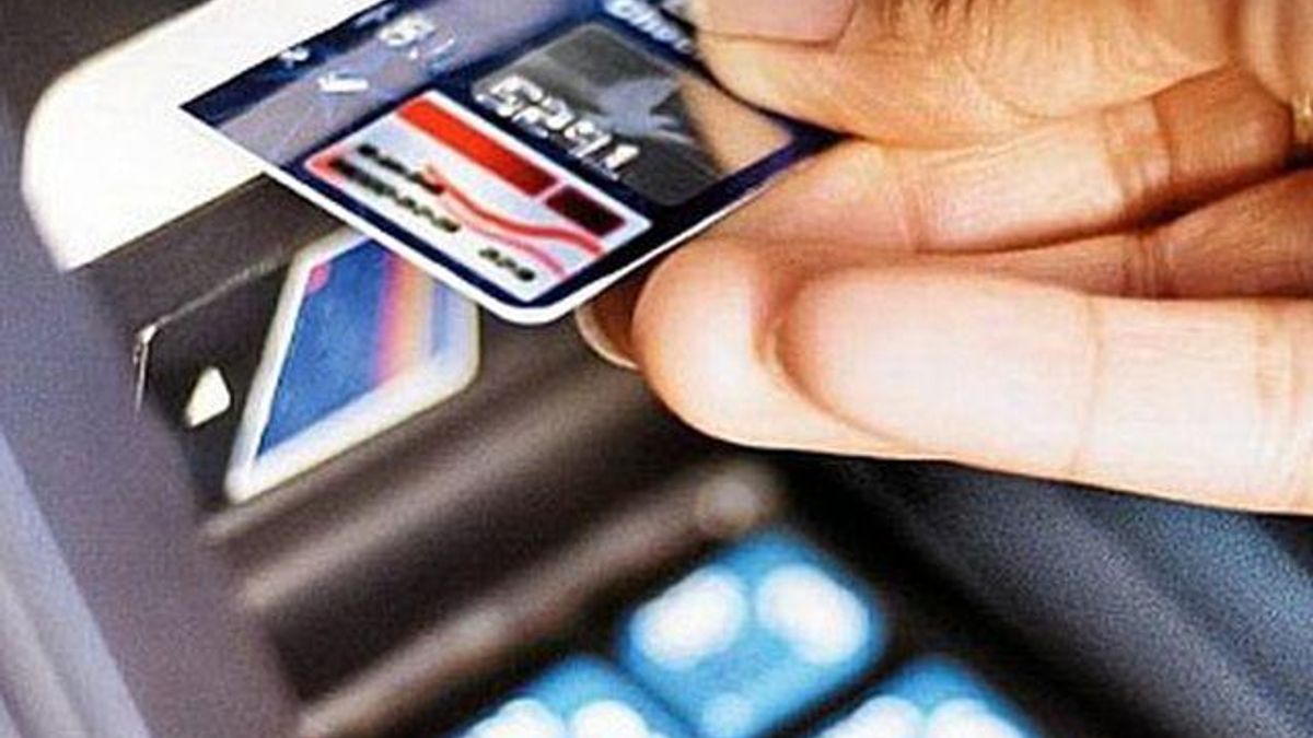 У Ватикані заборонили розраховуватись банківськими картками У Ватикані заборонили розраховуватись банківськими картками