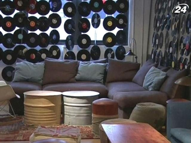 У китайському готелі замість штор - вінілові платівки У китайському готелі замість штор - вінілові платівки