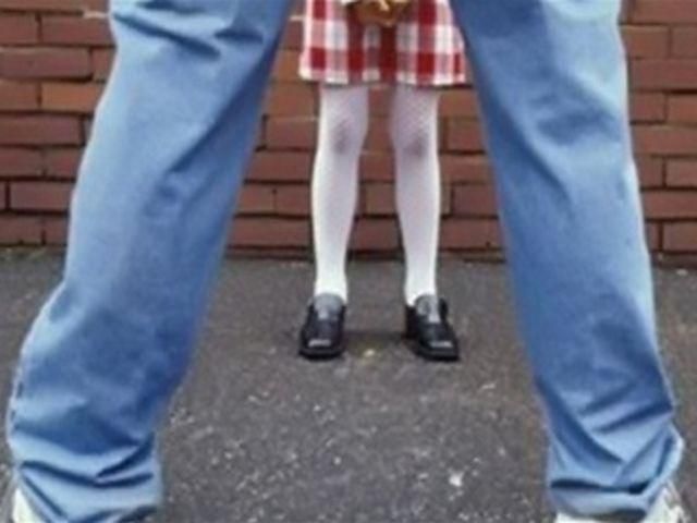 На свята в Горлівці задушили і зґвалтували 9-річну дівчинку На свята в Горлівці задушили і зґвалтували 9-річну дівчинку