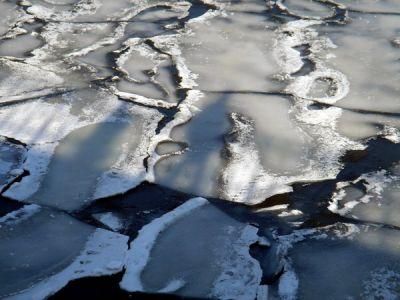 На Донеччині 2 хлопчиків провалились під лід. Один з них загинув На Донеччині 2 хлопчиків провалились під лід. Один з них загинув