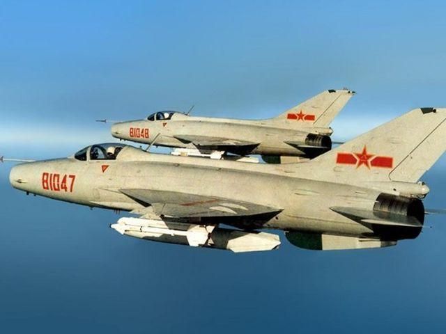 У Сирії пілот викрав свій же винищувач для втечі У Сирії пілот викрав свій же винищувач для втечі