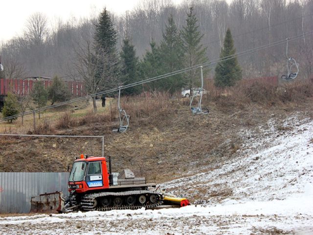 Різдвяні Карпати неохоче відвідують туристи (Фото) Різдвяні Карпати неохоче відвідують туристи (Фото)
