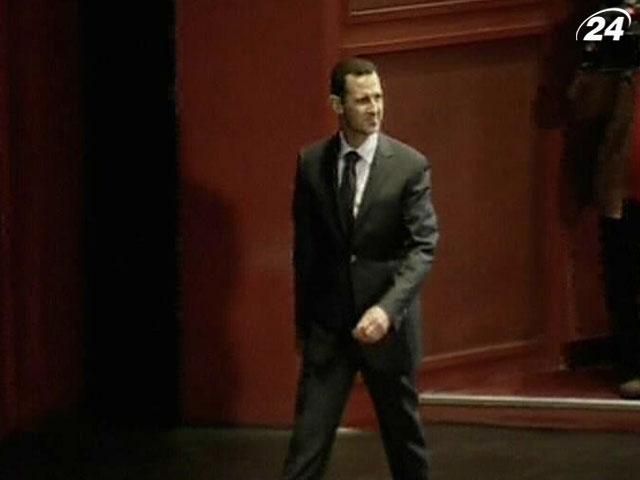 Башар Асад закликав сирійців захищатися від ворогів Башар Асад закликав сирійців захищатися від ворогів