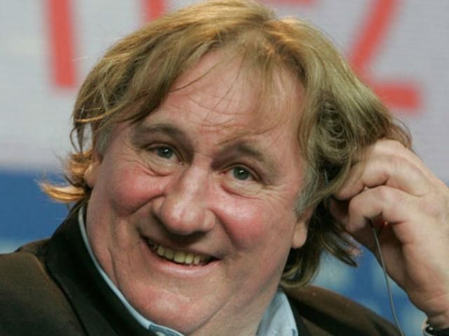 Екс-міністр Франції вважає, що Депардьє виставив республіку на посміховисько Екс-міністр Франції вважає, що Депардьє виставив республіку на посміховисько