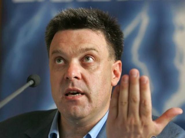 Тягнибок знає, хто зніматиме останню шкіру з українців Тягнибок знає, хто зніматиме останню шкіру з українців