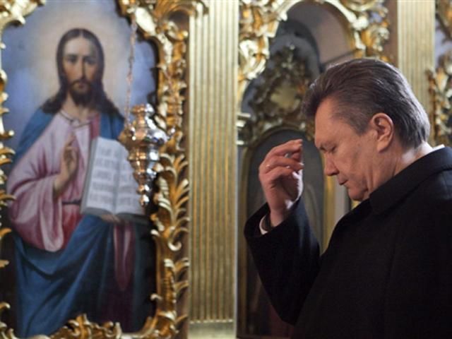 Сьогодні Янукович помолиться у  жіночому монастирі
