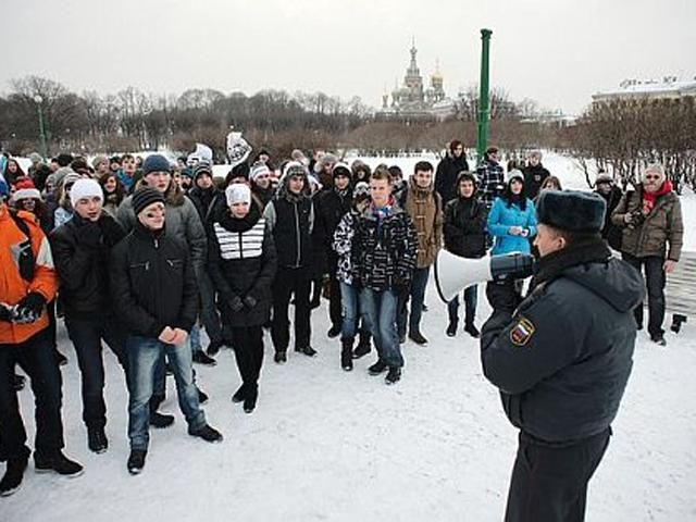 У Петербурзі заборонили масову гру в сніжки (Відео)