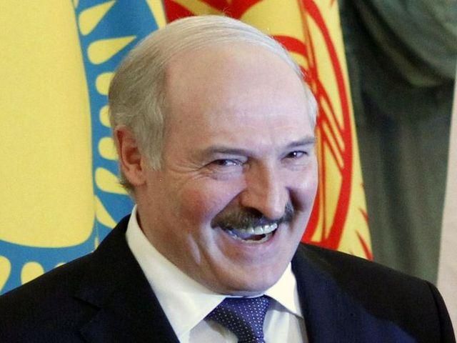 Лукашенко хочет улучшить свой сайт за $300 бюджетных тысяч