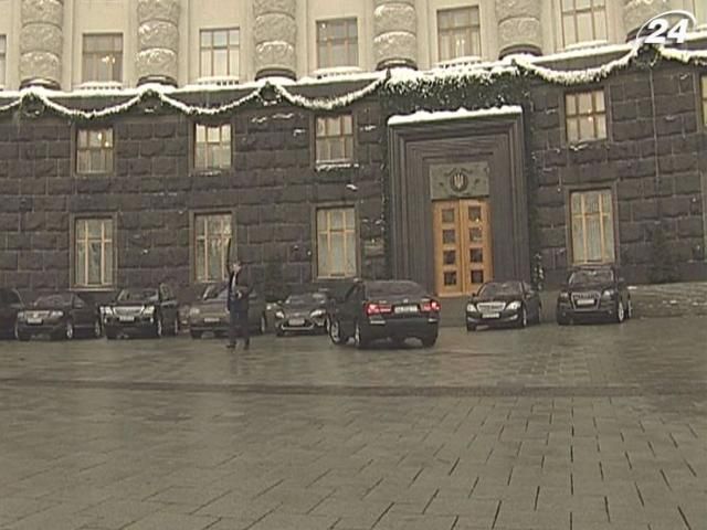 Правительство перенесло рассмотрение скандального соглашения по LNG-терминалу Правительство перенесло рассмотрение скандального соглашения по LNG-терминалу