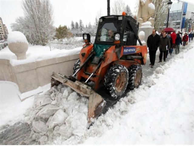 Из столицы вывезли 130 тысяч тонн снега Из столицы вывезли 130 тысяч тонн снега