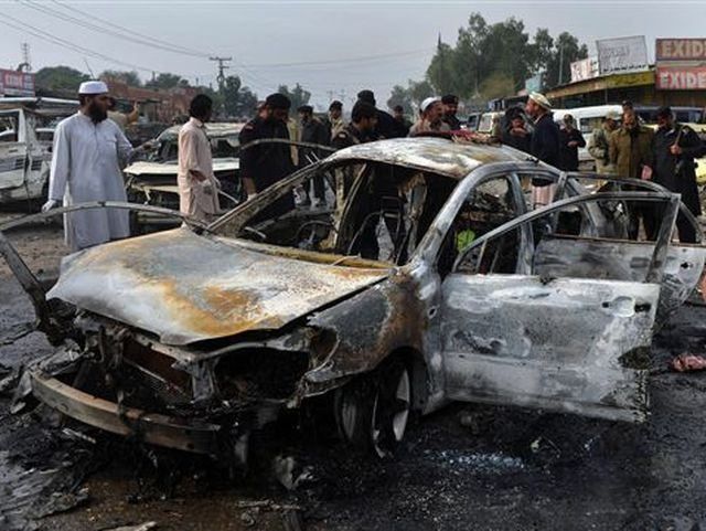 Вибухи у двох пакистанських містах забрали життя 32 людей 