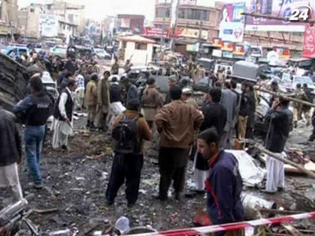 В результате взрыва в Пакистане погибло более 80 человек