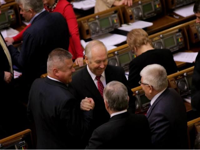 Перше засідання Ради: як це було (Фото) Перше засідання Ради: як це було (Фото)