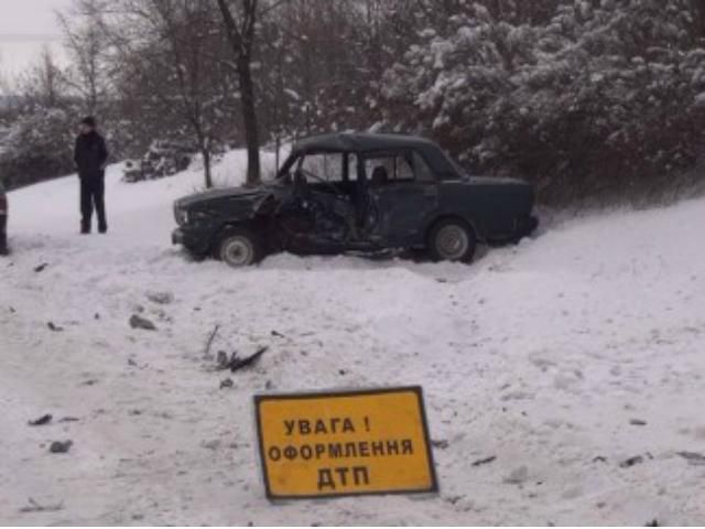 Біля Маріуполя сталася жахлива ДТП. Є жертви (Фото)