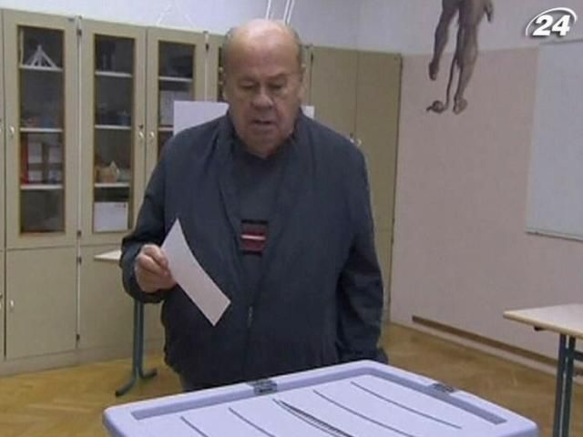 У Чехії стартував перший тур виборів президента країни