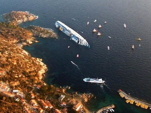 Costa Concordia витягнуть з води не пізніше вересня цього року