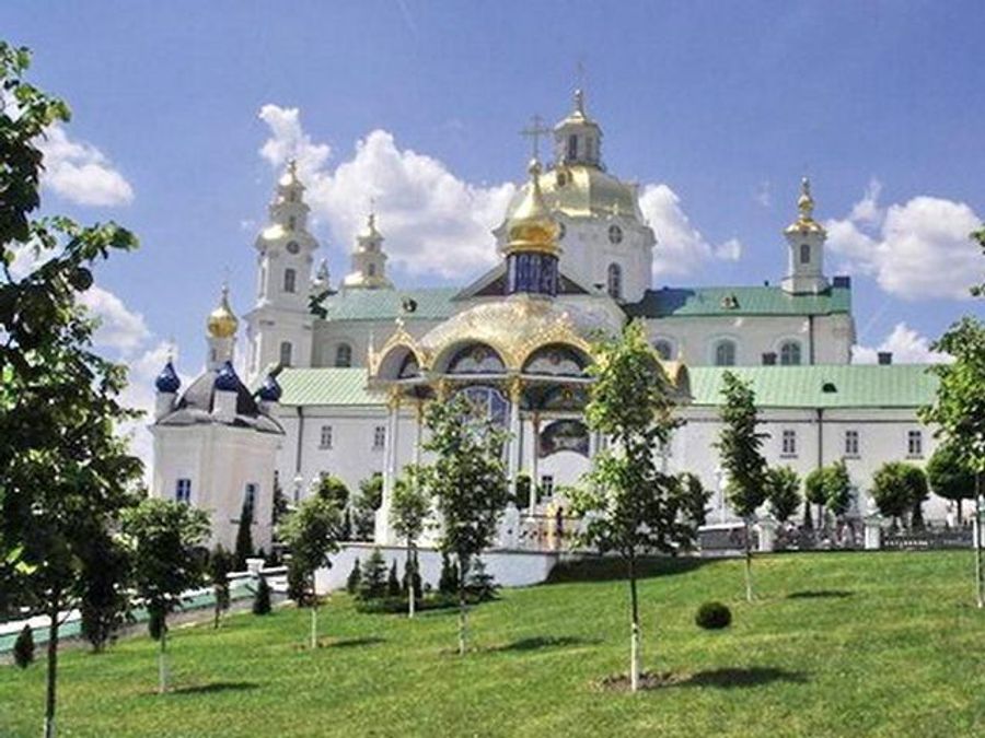 Тернопільський депутат запевняє, що ПР хоче приватизувати Почаївську лавру Тернопільський депутат запевняє, що ПР хоче приватизувати Почаївську лавру