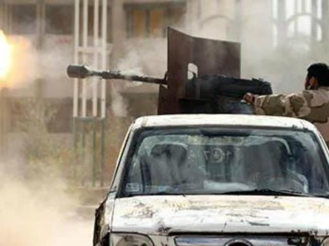 В Сирии армия власти начала бомбить Дамаск