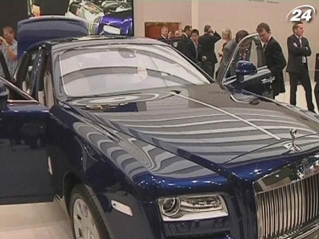 В 2012-м BMW продал рекордное количество автомобилей В 2012-м BMW продал рекордное количество автомобилей