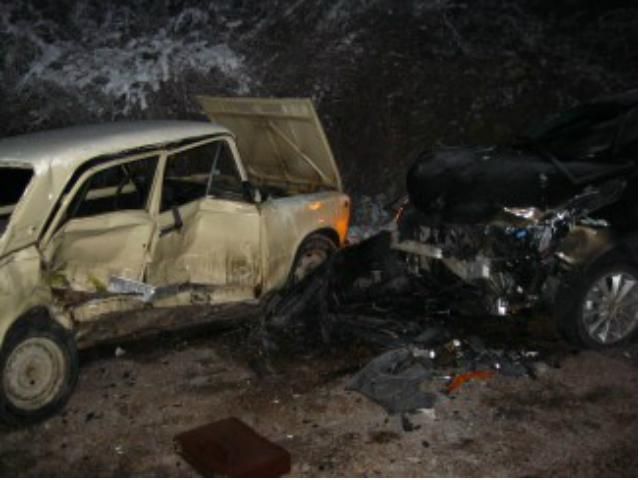 В аварії у Криму зіштовхнулися два автомобілі (Фото)