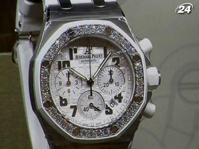 Цьогоріч годинники з відкритим циферблатом - тренд Цьогоріч годинники з відкритим циферблатом - тренд