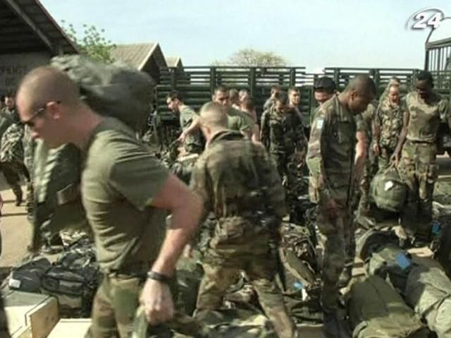 Понад 150 тисяч людей покинули Малі після початку конфлікту Понад 150 тисяч людей покинули Малі після початку конфлікту