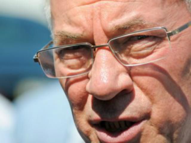 Азаров поручил подготовить больницы к эпидемии гриппа Азаров поручил подготовить больницы к эпидемии гриппа