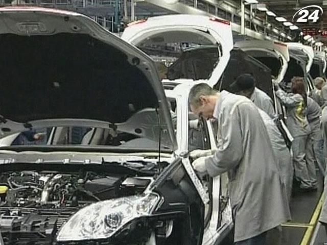 Renault скоротить 7,5 тис робочих місць у Франції Renault скоротить 7,5 тис робочих місць у Франції