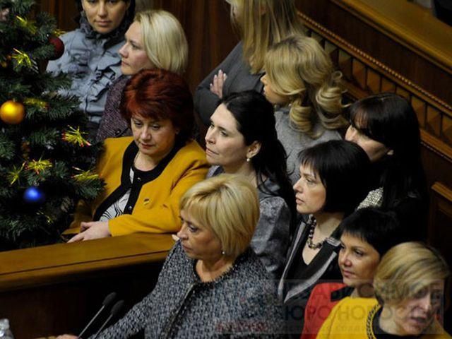 К Тимошенко прибыли женщины-нардепы