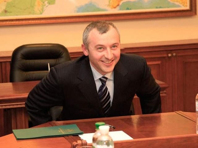 У кабінеті Калетника у Раді ремонт, комуністи кажуть за його ж гроші У кабінеті Калетника у Раді ремонт, комуністи кажуть за його ж гроші