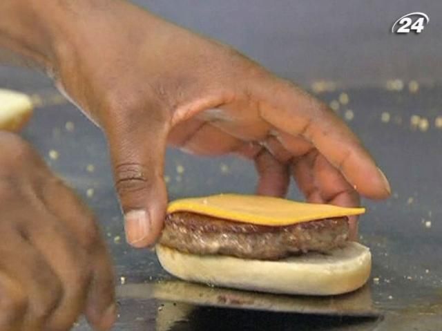 В 10-ти миллионах гамбургеров в Ирландии и Великобритании обнаружили конину В 10-ти миллионах гамбургеров в Ирландии и Великобритании обнаружили конину