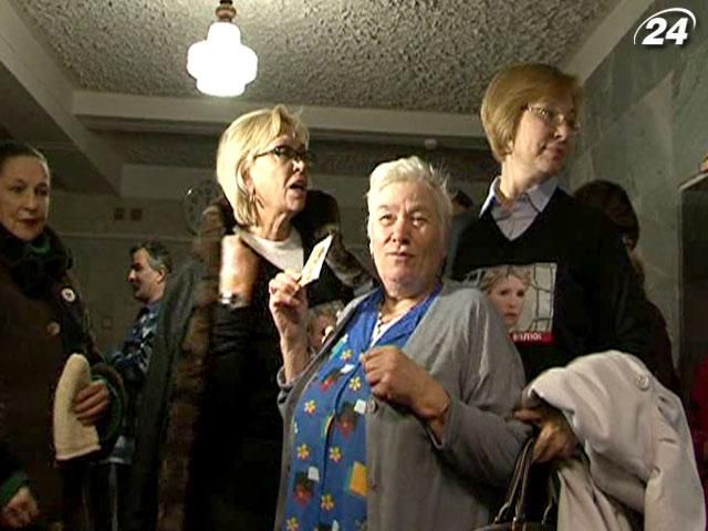 Начальник колонії і головний лікар розповіли як жінки-депутати провели ніч у лікарні Начальник колонії і головний лікар розповіли як жінки-депутати провели ніч у лікарні