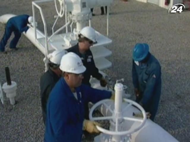 США випередять Росію та Саудівську Аравію за виробництвом палива США випередять Росію та Саудівську Аравію за виробництвом палива