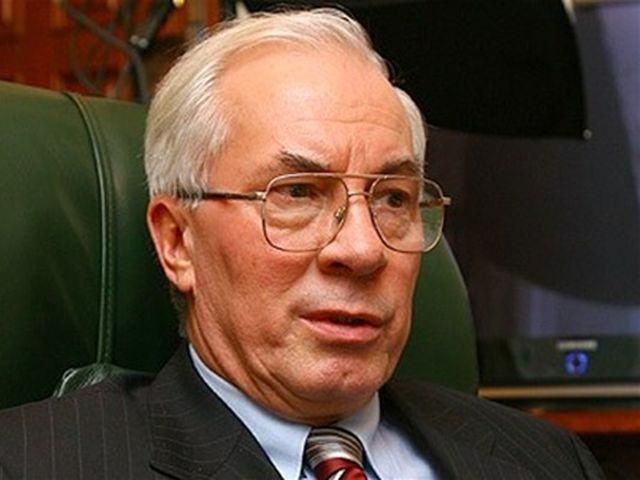 Эксперт прогнозирует Азарову кресло премьера до 2015 года